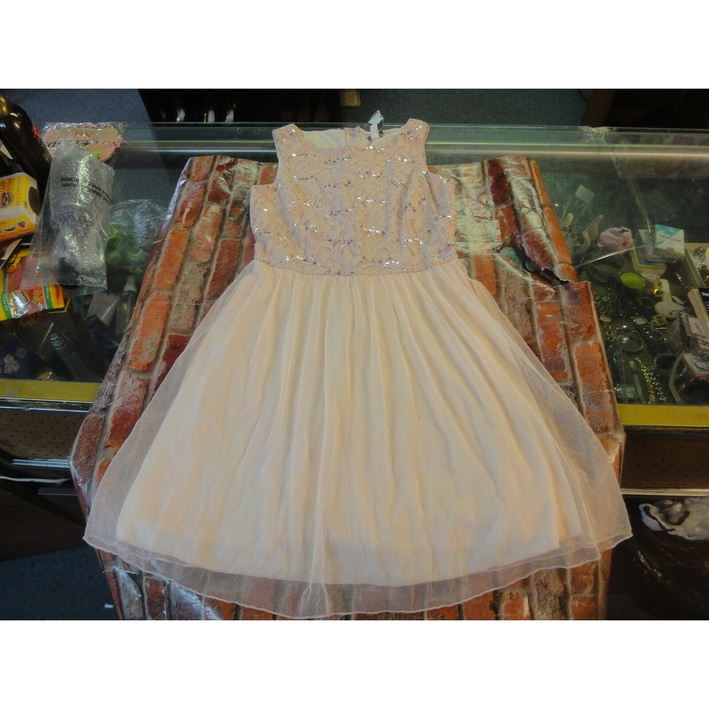 Speechless Juniors 5 blush dress lace sparkles‎ and tule flowy bottom sleeveless